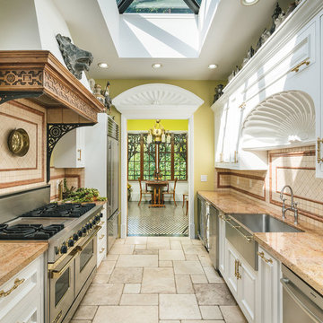 Collector's House - kitchen