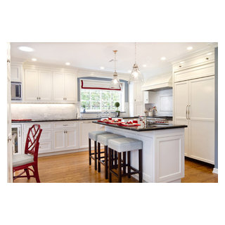 Colonial Kitchen in San Marino - Traditional - Kitchen - Los Angeles ...