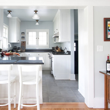 Colonial Kitchen