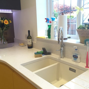Colourful kitchen transformation within the same space