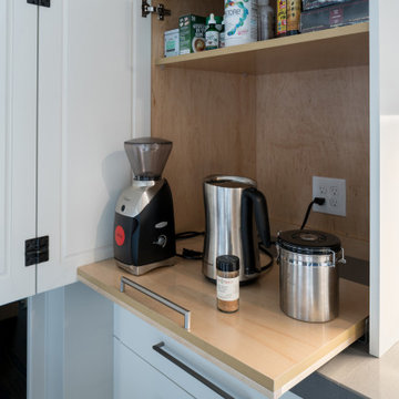Colville Road Kitchen, Butler's Pantry & Powder Room Remodel
