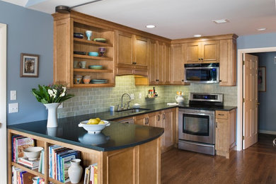 Comfortable Transitional Kitchen