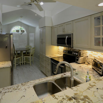 Compact Ft.. Myers Kitchen
