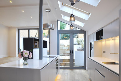 Design ideas for a contemporary kitchen in London.