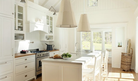 Kitchen Trend: Oversize Pendants for Every Style Home