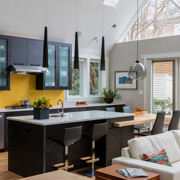 Contemporary Eat In Kitchen
