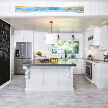 Contemporary Farmhouse Style Lake House