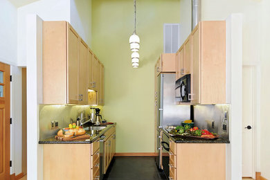 Kitchen - kitchen idea in San Francisco