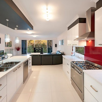 Contemporary Galley Kitchen in Mount Cotton