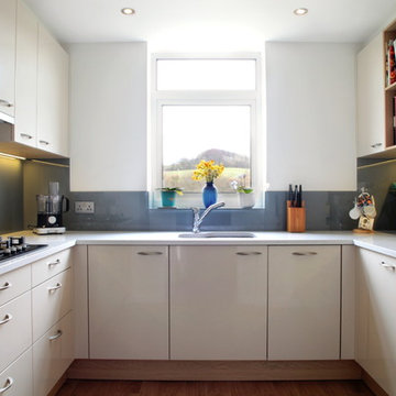 Contemporary high gloss cashmere kitchen
