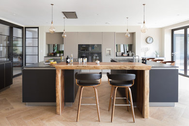 Contemporary Intuo Kitchen with Double Island
