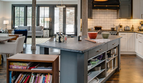Kitchen of the Week: Working the Angles for Sophistication in Michigan
