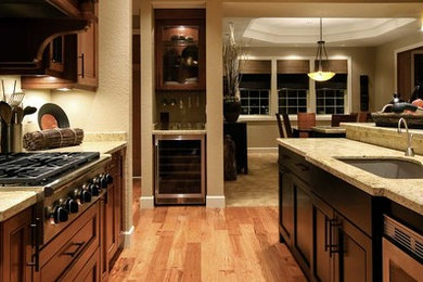 Example of a trendy kitchen design in New Orleans