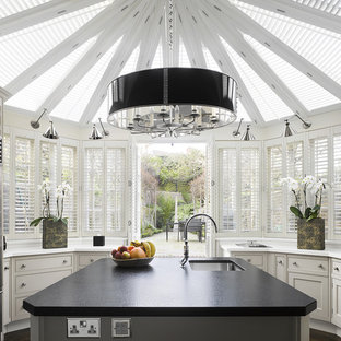Kitchen - contemporary kitchen idea in Philadelphia with stainless steel appliances