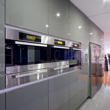 Contemporary Kitchen