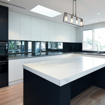 Contemporary Kitchen
