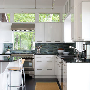 75+ Küchen mit Rückwand aus Stäbchenfliesen und Küchengeräten aus