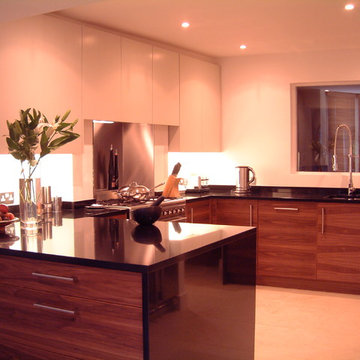Contemporary kitchen in Chiswick