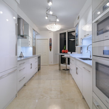 Contemporary Kitchen in Ft. Lauderdale - Total Remodel
