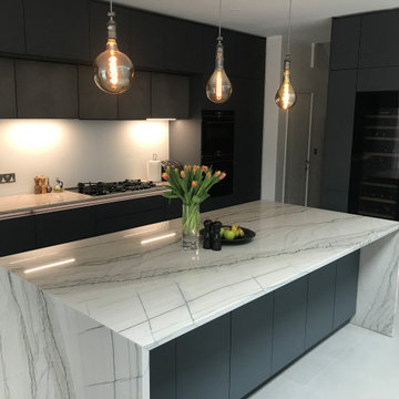 Contemporary kitchen in London