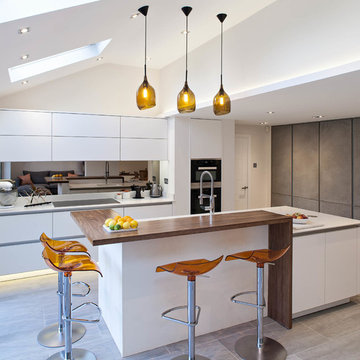 Contemporary kitchen-living space, Herts
