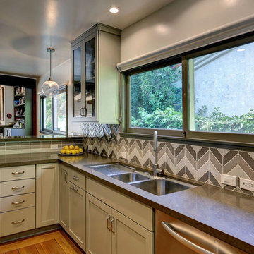 Contemporary Kitchen