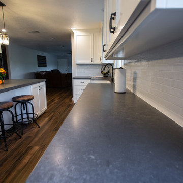 Contemporary Kitchen Remodel in Escalon (kitchenCRATE Custom S. Van Allen Rd.)