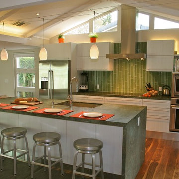 Contemporary Kitchen