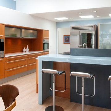 Contemporary Kitchen with island seating in Birdrock