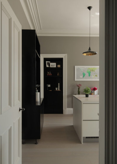 Contemporary Kitchen by CLAIRE CANNING DESIGN