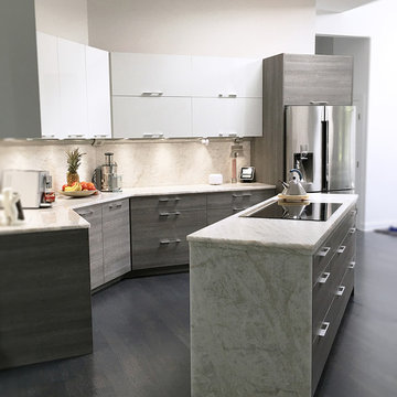Contemporary Style Kitchen