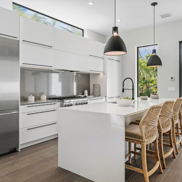 Contemporary Villa by Marc Julien Homes
