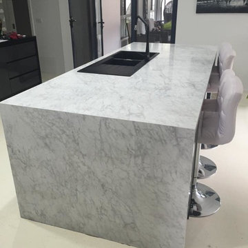 Contemporary White and Gray Marble
