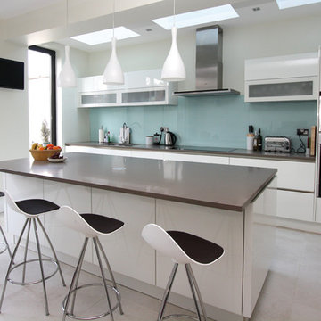 Contemporary white gloss kitchen