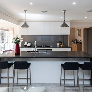 Contempory Kitchen with Caesar Stone Raven benchtops