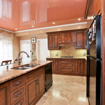 Coral Gloss Stretch Ceiling Coordinates with Countertop