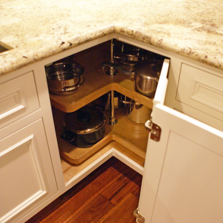 Lazy Susan Corner Photos & Ideas Houzz
