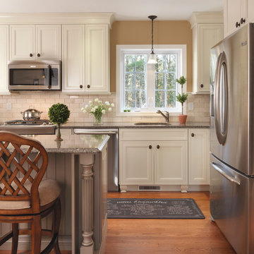 Cornerstone Gold Award Kitchen and Family Room