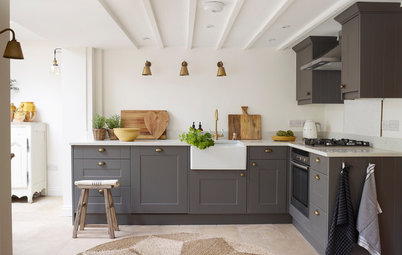 Cotswolds Houzz: Country-Meets-Coastal Makeover in a Tiny Cottage