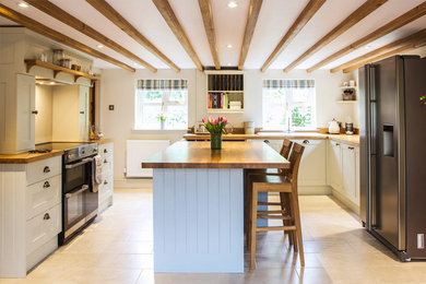Example of a cottage kitchen design in Gloucestershire