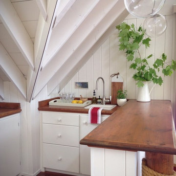 Cottage Boathouse Kitchenette
