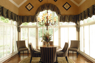 Inspiration for a timeless kitchen remodel in Atlanta