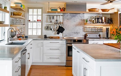 Room of the Day: Rustic 1830s Farmhouse Kitchen Cozies Up