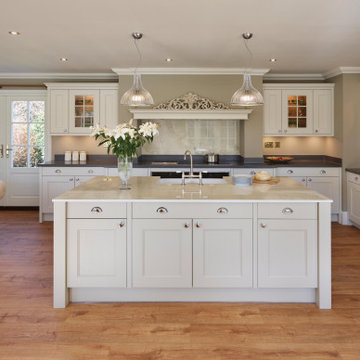 Country Cream Shaker Style Kitchen