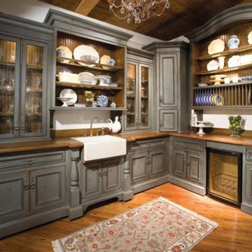 Country English Butler’s Pantry