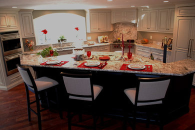 Inspiration for a timeless kitchen remodel in Manchester