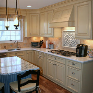 Colonial Kitchen | Houzz