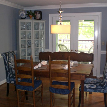 Country table with new Pier I parsons chairs and cushions