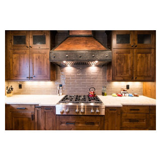 https://st.hzcdn.com/fimgs/pictures/kitchens/cowboy-rustic-in-castle-rock-colorado-andrew-williams-designs-img~b8111ed207cf343b_5867-1-c5b3466-w320-h320-b1-p10.jpg