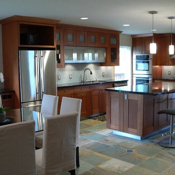 Craftsman kitchen with a contemporary twist, Mahogany wood and Stainless steel